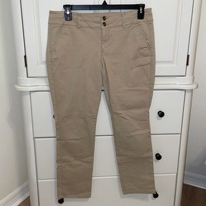 Short skinny khaki pants—American Eagle Outfitters